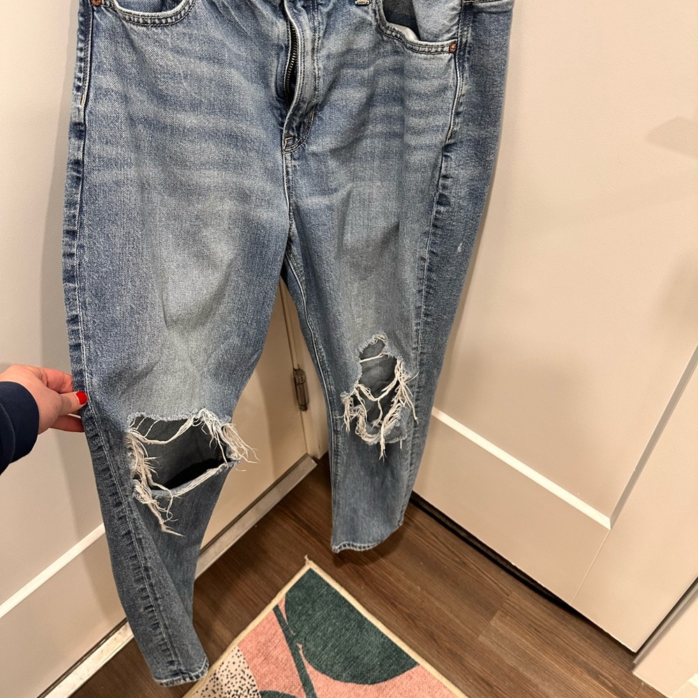 🌟American Eagle Outfitters Light Blue Straight Jeans🌟